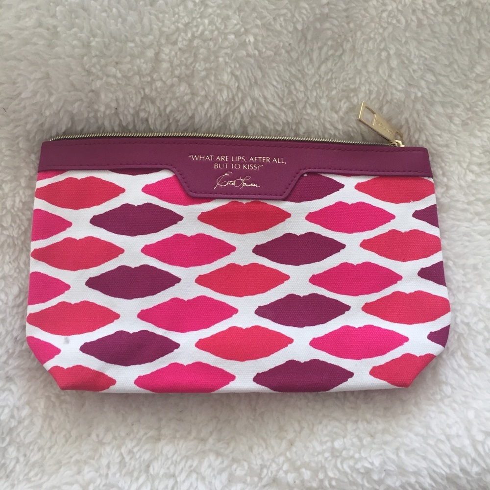 New Estée Lauder Makeup Bag Lip Print